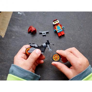 LEGO Конструктор City Пожарный трюковый велосипед 60311