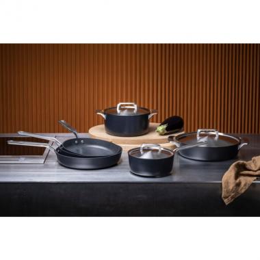 Fiskars Frying pan Rotisser, 24см, cover Hardtec Superior, induction, alum, black