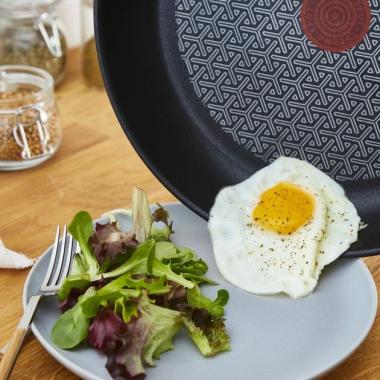 Tefal Сковорода Comfort Max, 26см, покрытие Titanium