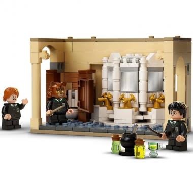 LEGO Конструктор Harry Potter Хогвартс: ошибка с оборотным зельем 76386