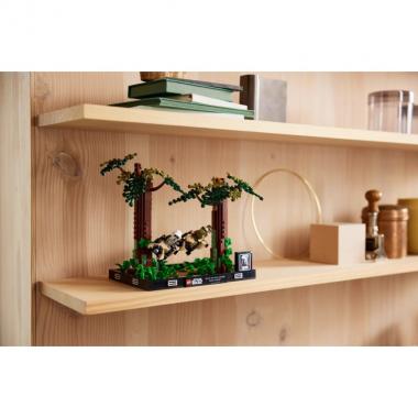 LEGO Star Wars Endor Speeder Chase Diorama
