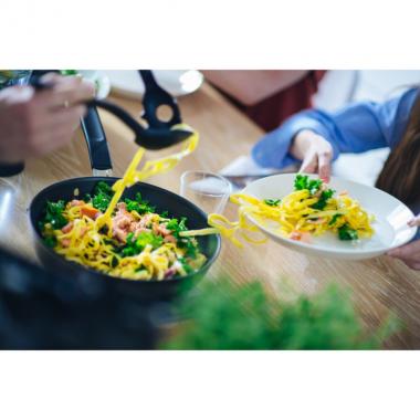 Fiskars Frying pan Functional Form, 28см, cover Hardtec Superior, induction, alum, black