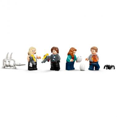 LEGO Конструктор Jurassic World Побег атроцираптора и тираннозавра