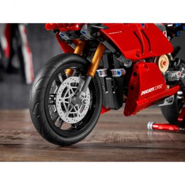 LEGO Конструктор Technic Ducati Panigale V4 R