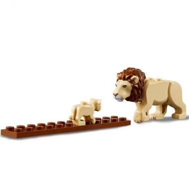 LEGO Конструктор City Спасательный внедорожник для зверей 60301