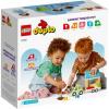 LEGO DUPLO Town Family House on Wheels