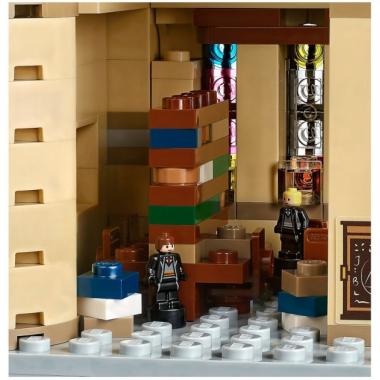 LEGO Конструктор Harry Potter Замок Хогвартс 71043