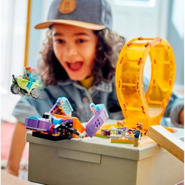 LEGO Конструктор City Stuntz Каскадерская петля «Удар Шимпанзе»