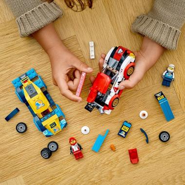LEGO Конструктор City Гоночні автомобілі 60256