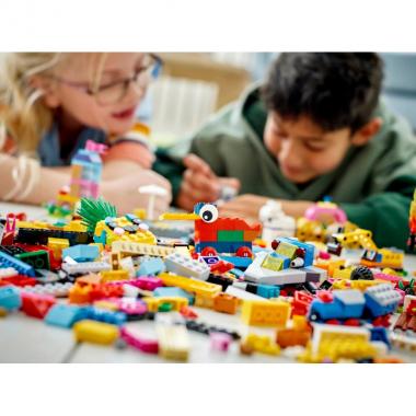 LEGO Конструктор Classic 90 лет игры