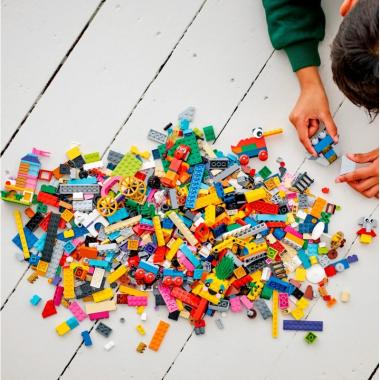 LEGO Конструктор Classic 90 лет игры