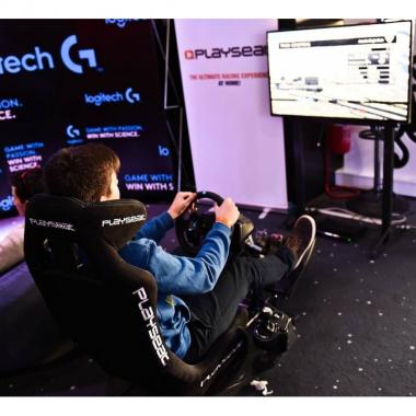 Playseat Кокпіт з кріпленням для керма та педалей Evolution PRO - Alcantara