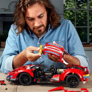 LEGO Конструктор Technic Ferrari 488 GTE “AF Corse #51” 42125