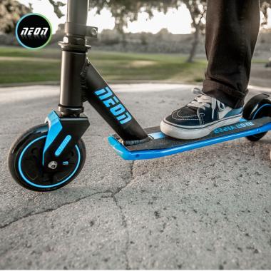 NEON Viper Scooter[N100828]
