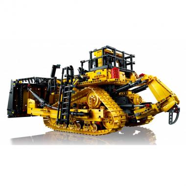 LEGO Конструктор Technic Бульдозер Cat D11 на пульте управления 42131
