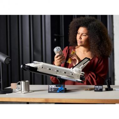 LEGO Конструктор Icons NASA: Космический шаттл Дискавери