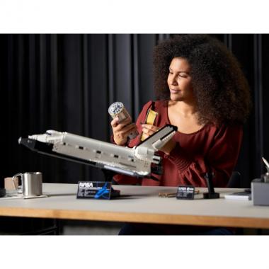 LEGO Конструктор Icons NASA: Космический шаттл Дискавери