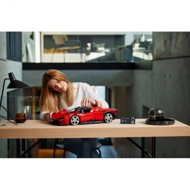 LEGO Конструктор Technic Ferrari Daytona SP3