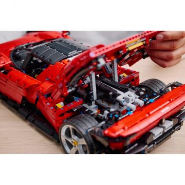 LEGO Конструктор Technic Ferrari Daytona SP3
