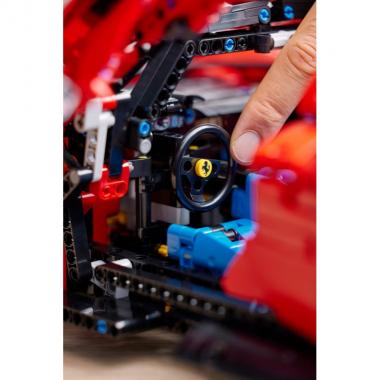 LEGO Конструктор Technic Ferrari Daytona SP3