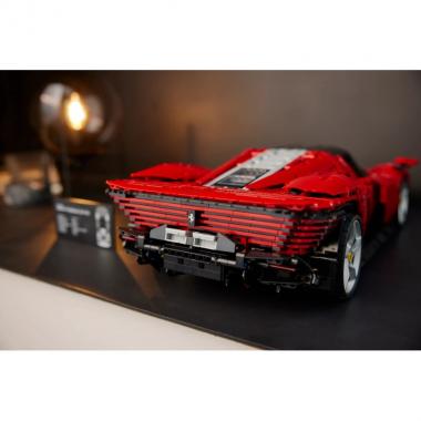 LEGO Конструктор Technic Ferrari Daytona SP3