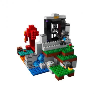 LEGO Конструктор Minecraft Зруйнований портал 21172