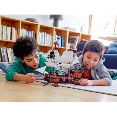 LEGO Creator Pirate Ship