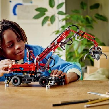 LEGO Конструктор Technic Манипулятор