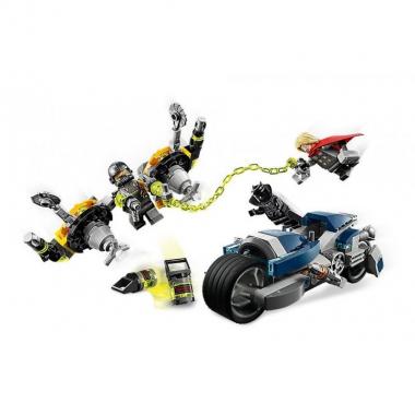 LEGO Конструктор Super Heroes Marvel Атака на спортбайку 76142