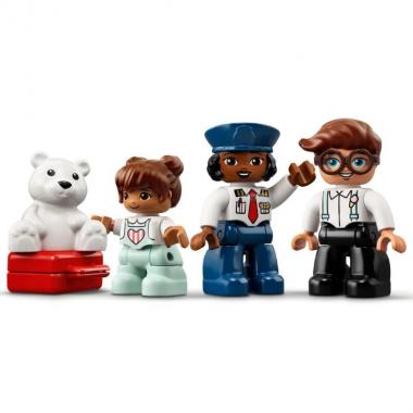 LEGO Конструктор DUPLO Літак і аеропорт 10961