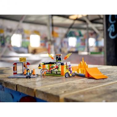LEGO Конструктор City Парк каскадерів 60293