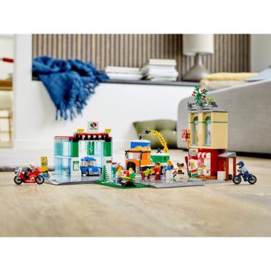 LEGO City Town Center