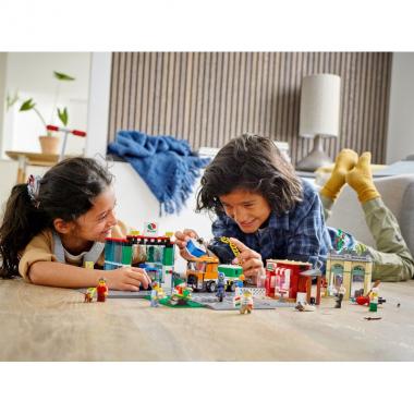 LEGO City Town Center