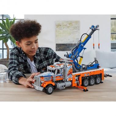 LEGO Конструктор Technic Важкий тягач
