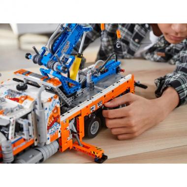 LEGO Конструктор Technic Важкий тягач