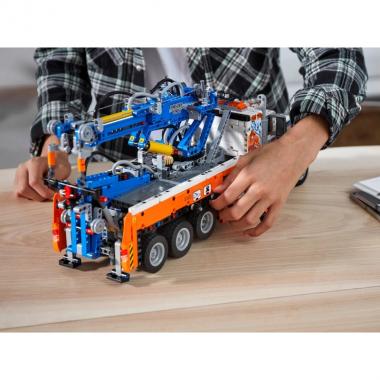 LEGO Конструктор Technic Важкий тягач