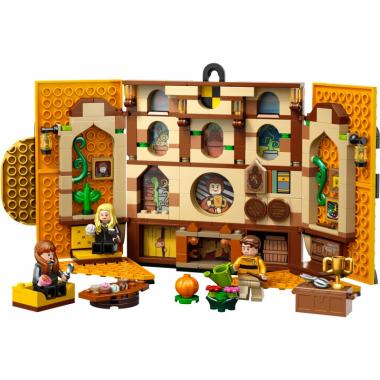 LEGO Harry Potter Hufflepuff House Banner