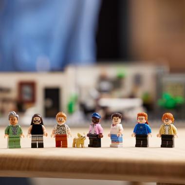 LEGO Конструктор Creator Queer Eye - The Fab 5 Loft 10291