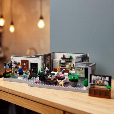 LEGO Конструктор Creator Queer Eye - The Fab 5 Loft 10291