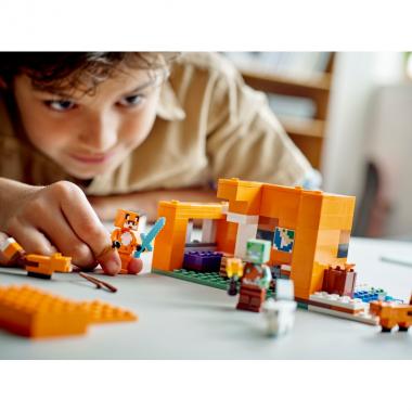 LEGO Minecraft The Fox Lodge