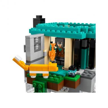 LEGO Конструктор Minecraft Небесная башня 21173