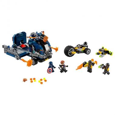 LEGO Конструктор Super Heroes Напад на вантажівку 76143
