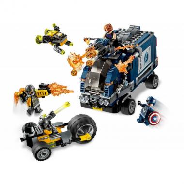 LEGO Конструктор Super Heroes Напад на вантажівку 76143