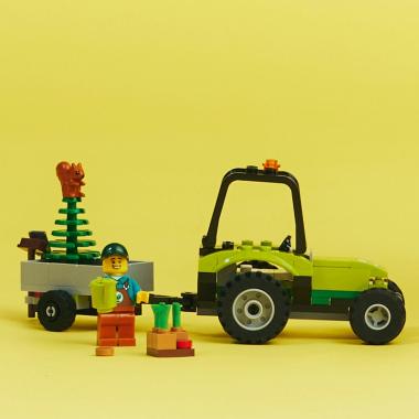 LEGO City Park Tractor