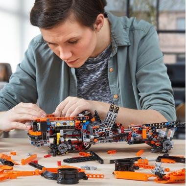 LEGO Конструктор Technic Ford F-150 Raptor 42126