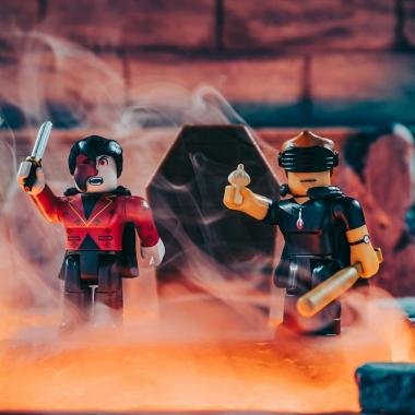 Roblox Ігрова колекційна фігурка Jazwares Roblox Game Packs Vampire Hunter 3 W9