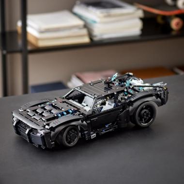LEGO Конструктор Technic Бэтмен: Бэтмобиль