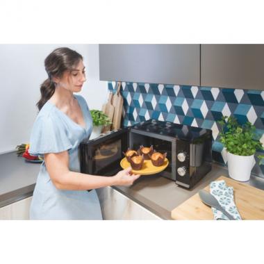 Candy Microwave oven 20L, mechanical control, 700W, black