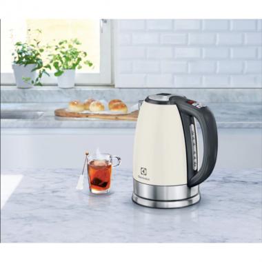 Electrolux Электрочайник, 1,7л, Strix, дисплей, металл, поддержк.темп, белый+нерж