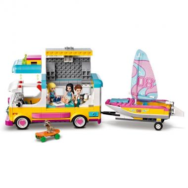 LEGO Конструктор Friends Лісовий будинок на колесах і вітрильний човен 41681